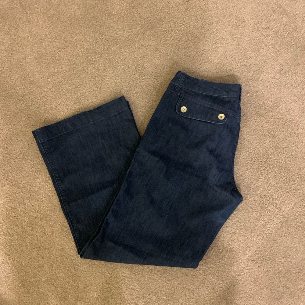 🌸3/$20.  Women’s Lee Jeans. 12M.